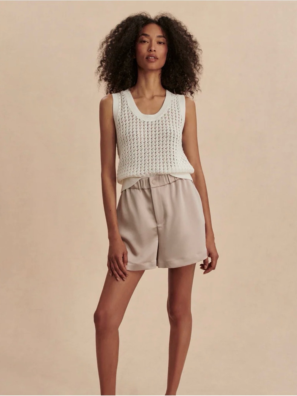 NWT Varley Sarka High-Rise 4” Shorts in Silver Cloud Color, Size Small.